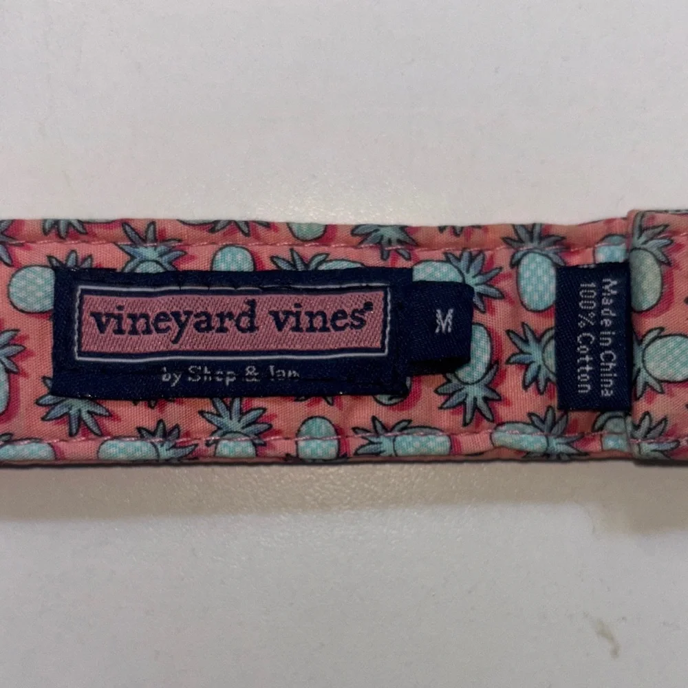Vineyard Vines Sunwashed Pink and Blue Pineapple Print Belt size M